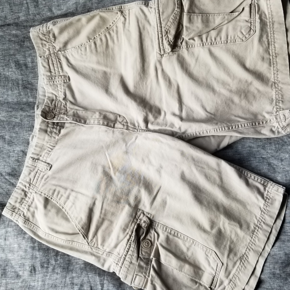 Men's cargo shorts, Gap, loose fit